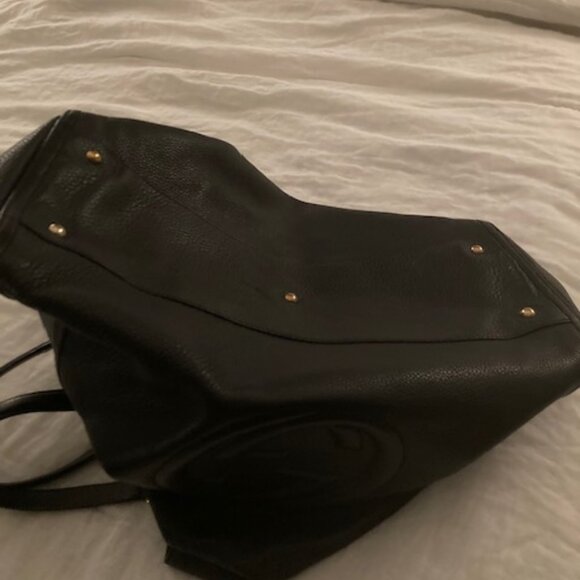 SOHO Gucci Black Largest SOHO Pebble Leather Shoulder Handbag - Picture 9 of 16